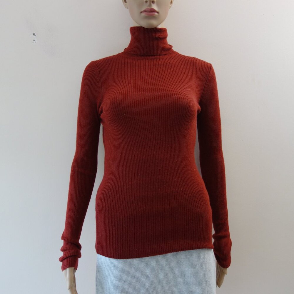 Uniqlo 100% Wool Ribbed Knit Turtleneck Sweater Maroon Long Sleeve (S) EUC